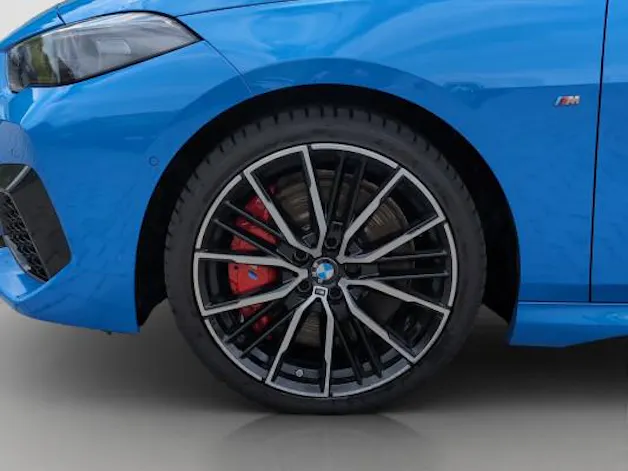 BMW M235i Gran Coupé xDrive P