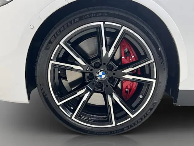 BMW M240i xDrive