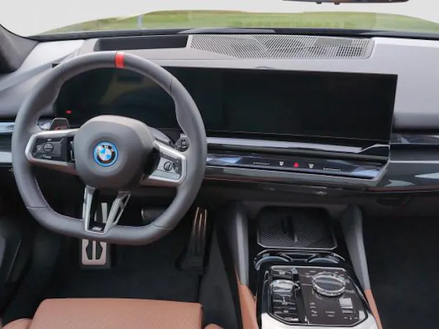 BMW i5 M60 Tour. M Sport Pro