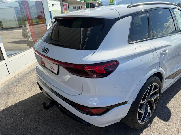 AUDI SQ6 e-tron quattro