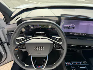 AUDI SQ6 e-tron quattro