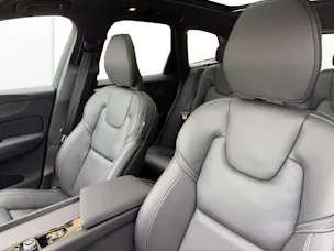 VOLVO XC60 2.0 T6 TE Black Edition eAWD