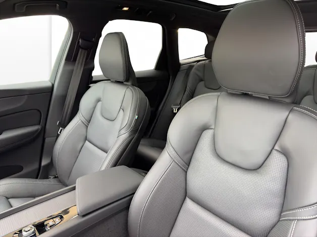 VOLVO XC60 2.0 T6 TE Black Edition eAWD