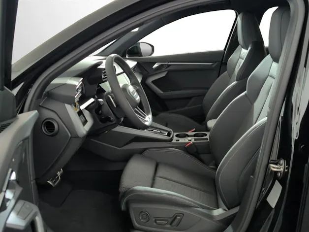 AUDI A3 Sportback TFSI e 200 kW S line Attraction S tronic