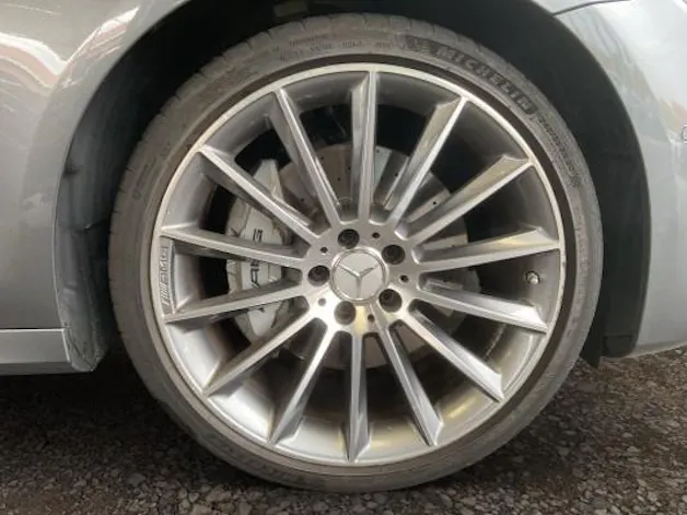 MERCEDES-BENZ E 43 AMG 4 Matic