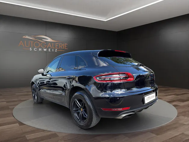 PORSCHE Macan PDK | CH | Swiss Package | Panorama | Sitzbelüftung | Carbon | Memory | DAB |