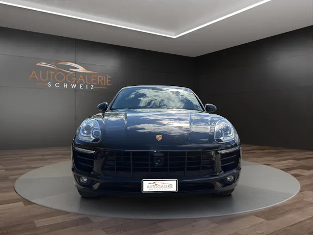 PORSCHE Macan PDK | CH | Swiss Package | Panorama | Sitzbelüftung | Carbon | Memory | DAB |