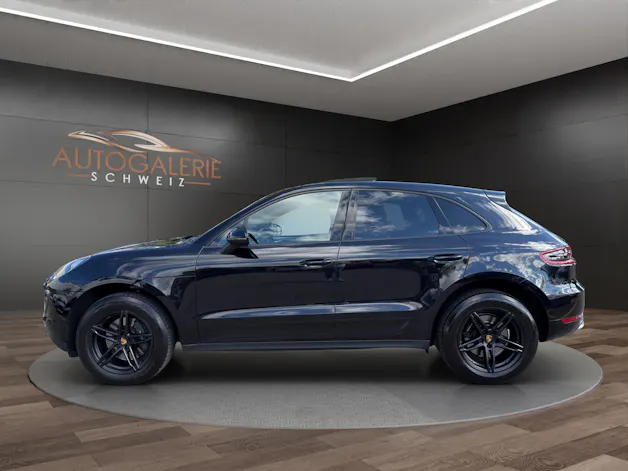 PORSCHE Macan PDK | CH | Swiss Package | Panorama | Sitzbelüftung | Carbon | Memory | DAB |
