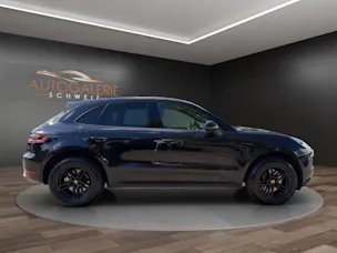 PORSCHE Macan PDK | CH | Swiss Package | Panorama | Sitzbelüftung | Carbon | Memory | DAB |