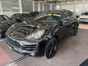 PORSCHE Macan PDK | CH | Swiss Package | Panorama | Sitzbelüftung | Carbon | Memory | DAB |