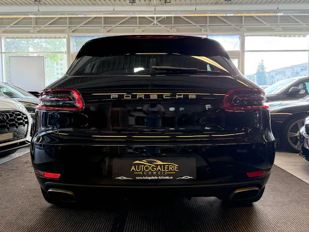 PORSCHE Macan PDK | CH | Swiss Package | Panorama | Sitzbelüftung | Carbon | Memory | DAB |