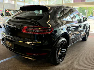 PORSCHE Macan PDK | CH | Swiss Package | Panorama | Sitzbelüftung | Carbon | Memory | DAB |