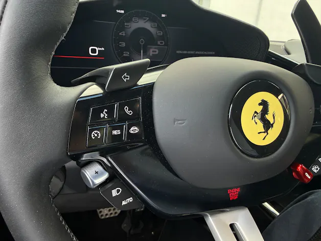 FERRARI Purosangue 6.5 V12