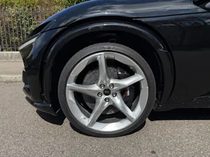 FERRARI Purosangue 6.5 V12