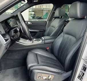 BMW X5 xDrive 48V 40i M Sport Steptronic