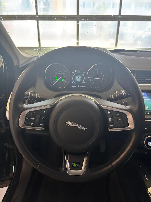 Jaguar E-Pace 2.0 P200 S AWD Automatik