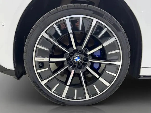 BMW iX3 50 xDrive M Sport