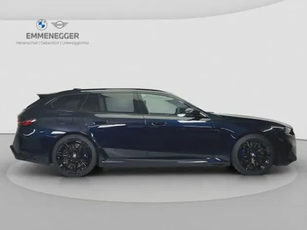 BMW M5 xDrive Touring