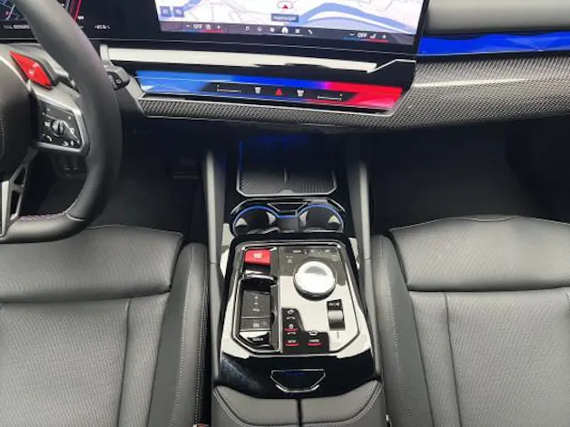 BMW M5 xDrive Touring