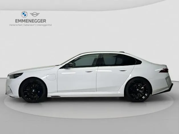 BMW M5 xDrive