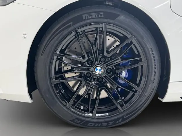 BMW M5 xDrive