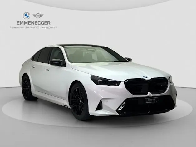BMW M5 xDrive