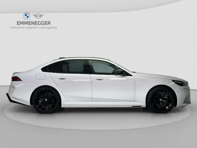 BMW M5 xDrive