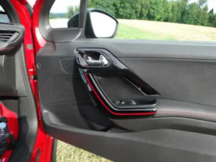 PEUGEOT 208 1.6 Turbo GTi 30th
