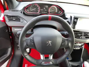 PEUGEOT 208 1.6 Turbo GTi 30th
