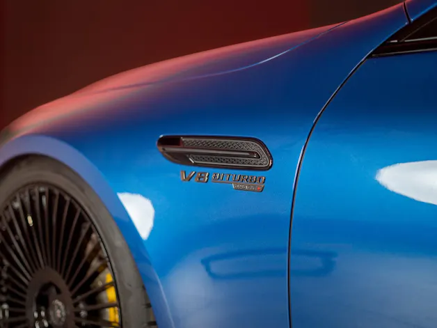 MERCEDES-BENZ AMG GT 63 S 4matic+ / 21" Aversus / Sportsitze / Burmester