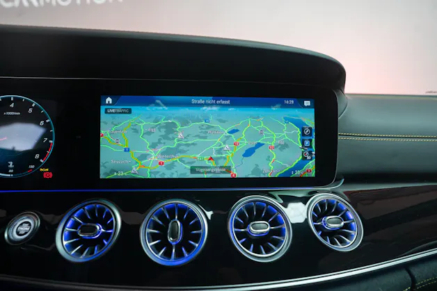 MERCEDES-BENZ AMG GT 63 S 4matic+ / 21" Aversus / Sportsitze / Burmester
