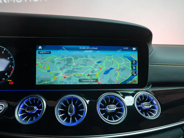 MERCEDES-BENZ AMG GT 63 S 4matic+ / 21" Aversus / Sportsitze / Burmester