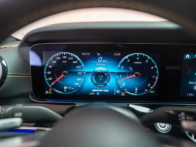 MERCEDES-BENZ AMG GT 63 S 4matic+ / 21" Aversus / Sportsitze / Burmester