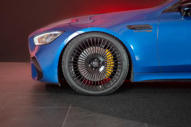 MERCEDES-BENZ AMG GT 63 S 4matic+ / 21" Aversus / Sportsitze / Burmester