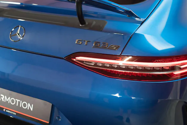 MERCEDES-BENZ AMG GT 63 S 4matic+ / 21" Aversus / Sportsitze / Burmester