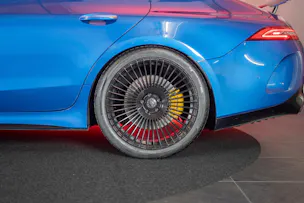 MERCEDES-BENZ AMG GT 63 S 4matic+ / 21" Aversus / Sportsitze / Burmester