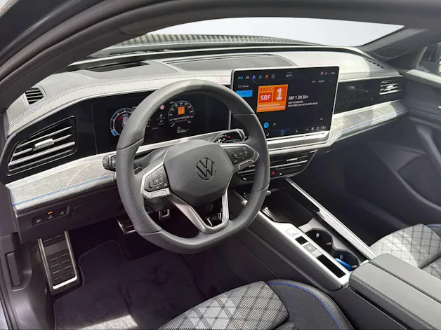 VW Passat Variant 2.0 TSI R-Line DSG 4motion