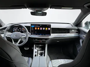 VW Passat Variant 2.0 TSI R-Line DSG 4motion