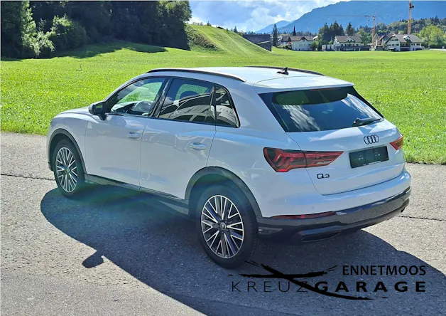 AUDI Q3 35 TFSI advanced Attraction S-tronic *Anhängerkupplung+Garantie*