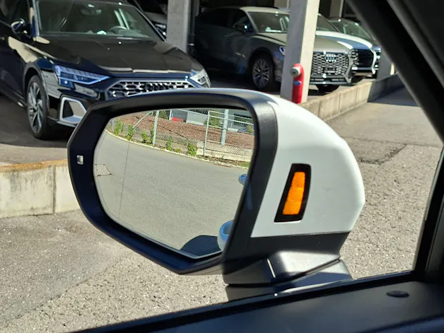 AUDI Q3 35 TFSI advanced Attraction S-tronic *Anhängerkupplung+Garantie*