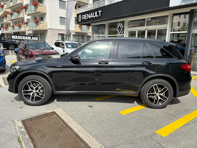 MERCEDES-BENZ GLC 250 d AMG Line 4Matic
