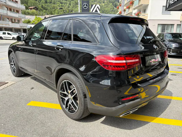 MERCEDES-BENZ GLC 250 d AMG Line 4Matic