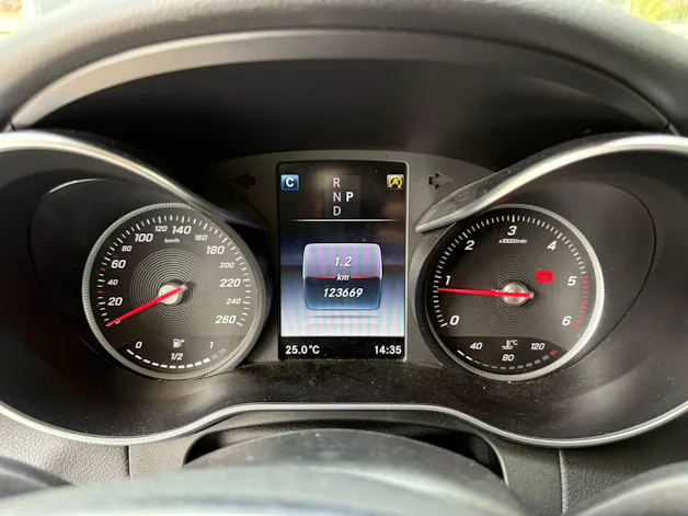 MERCEDES-BENZ GLC 250 d AMG Line 4Matic