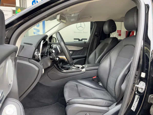 MERCEDES-BENZ GLC 250 d AMG Line 4Matic