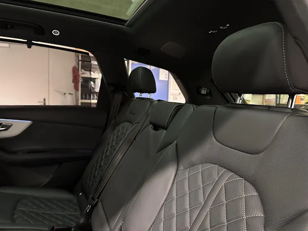 AUDI Q7 50 TDI quattro S Line tiptronic