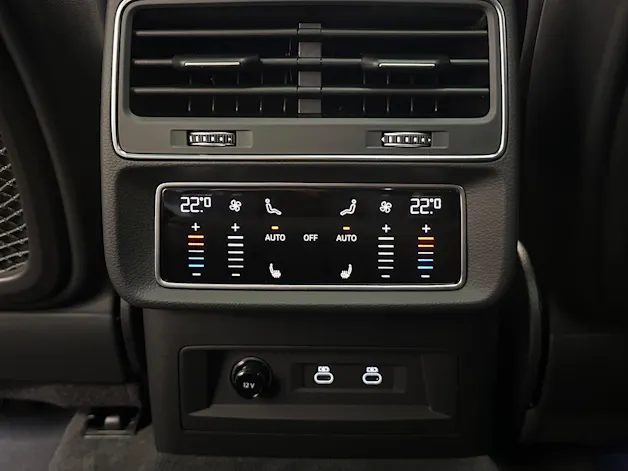AUDI Q7 50 TDI quattro S Line tiptronic