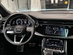 AUDI Q7 50 TDI quattro S Line tiptronic