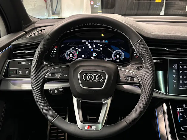 AUDI Q7 50 TDI quattro S Line tiptronic