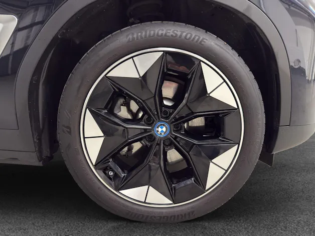 BMW iX3 Impressive