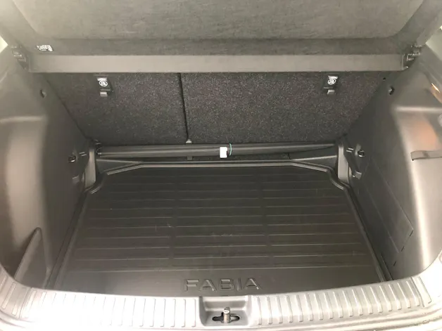 SKODA Fabia 1.0 TSI Selection DSG